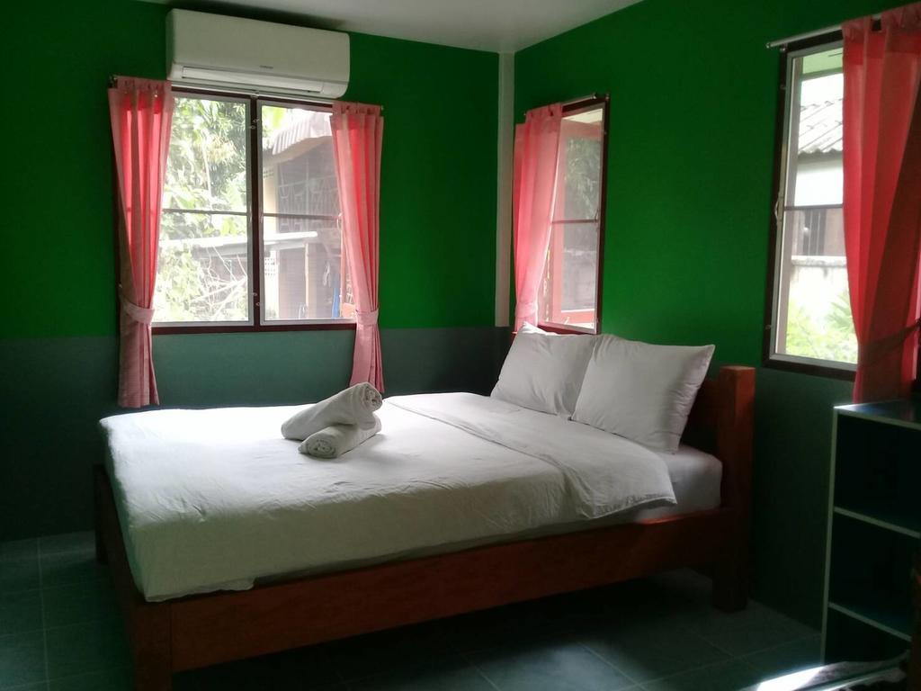 Sarm Mork Guest House Мае Хонг Сон Екстериор снимка