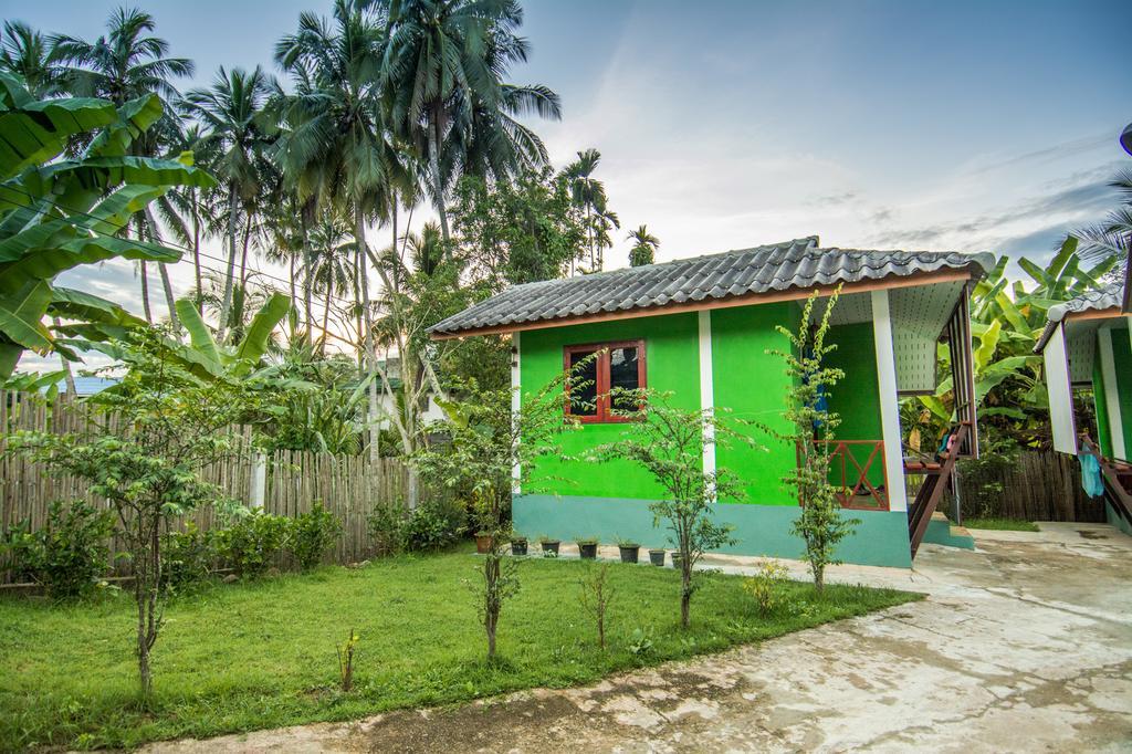 Sarm Mork Guest House Мае Хонг Сон Екстериор снимка