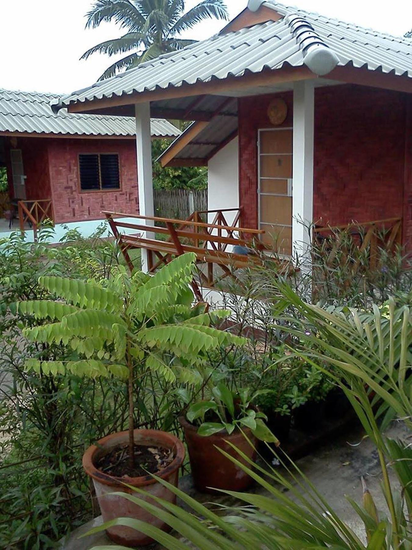 Sarm Mork Guest House Мае Хонг Сон Екстериор снимка